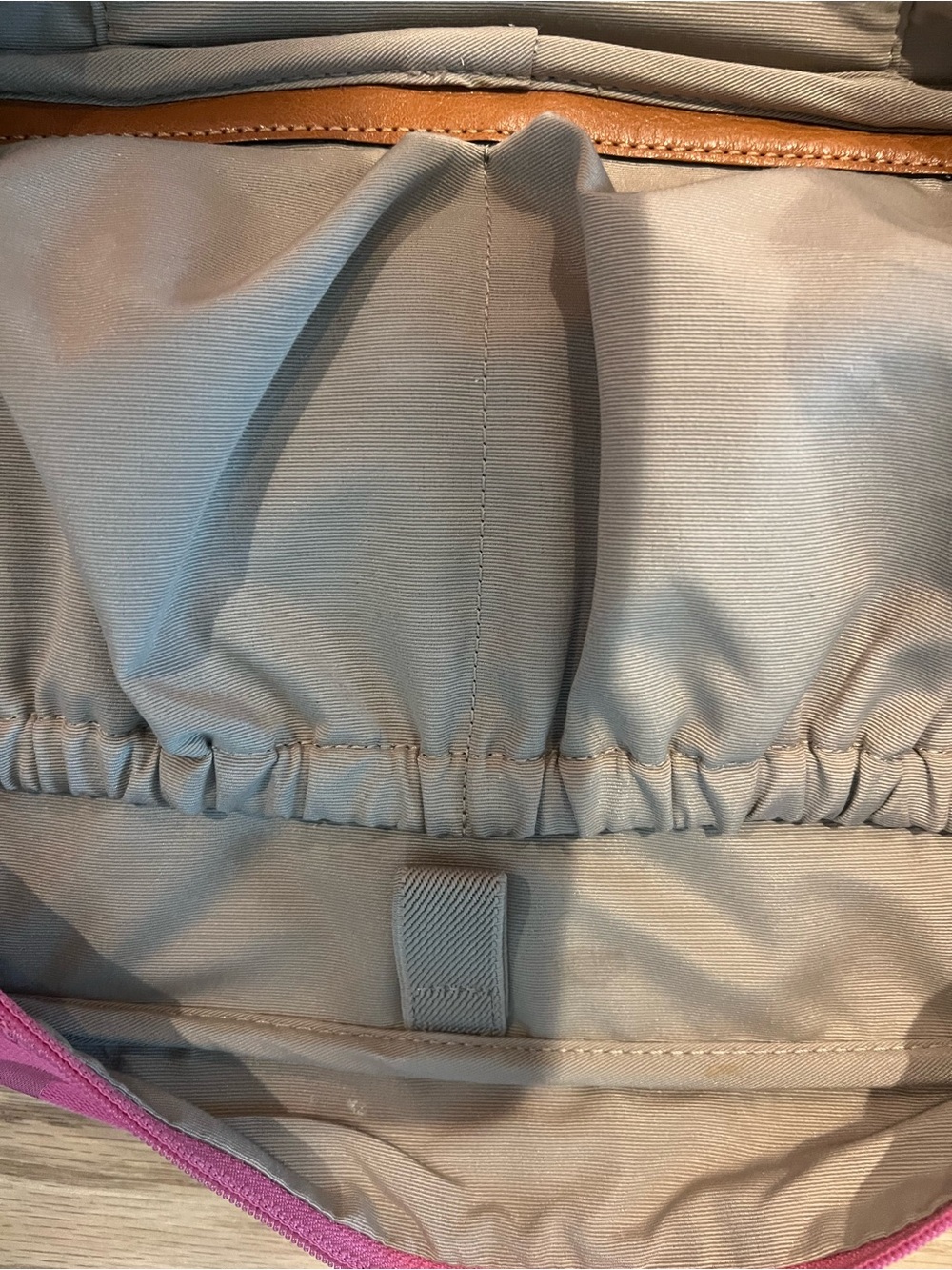 Coach Cosmetics Bag - Picture 5 of 7